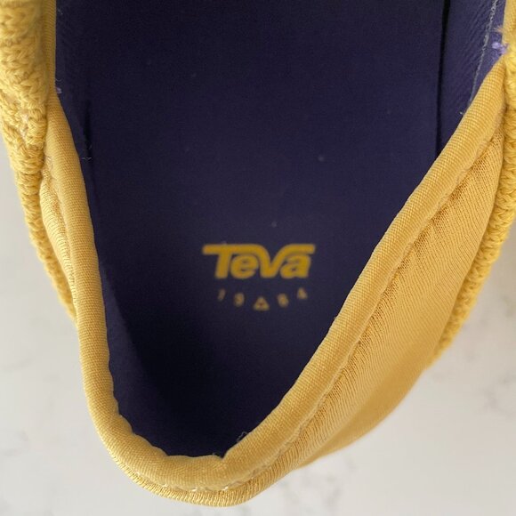 Teva 1984 Outdoor ReEmber Moccasin 1125471 Slip On Gold w Purple Tab Sz 8 NWT - Picture 8 of 14